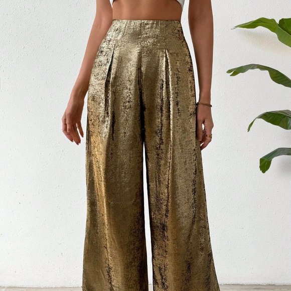 Gold Preppy Women's Loose Pleated Wide Leg Pants With Gloss Finish - Picture 3 of 5